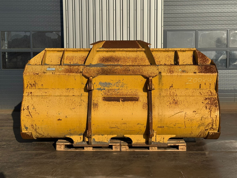 Caterpillar 980M Bucket with teeth, Volvo groot - Godet: photos 4 Caterpillar 980M Bucket with teeth, Volvo groot - Godet: photos 4