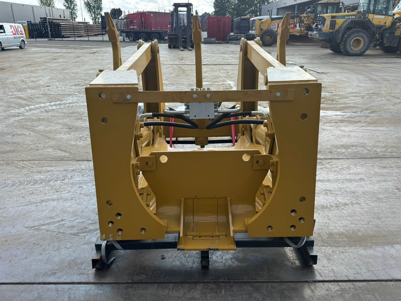 Caterpillar D7R D7H 2 Cylinders Ripper (casting shanks) - Ripper: photos 4 Caterpillar D7R D7H 2 Cylinders Ripper (casting shanks) - Ripper: photos 4