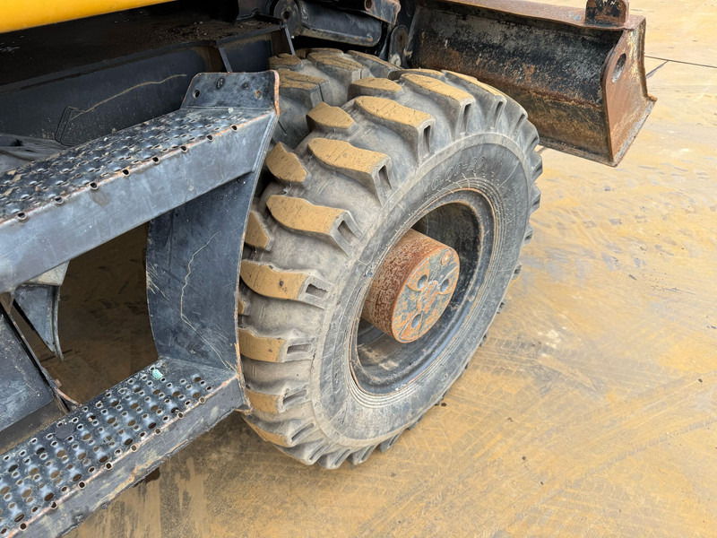 Pelle sur pneus Caterpillar M315D: photos 11