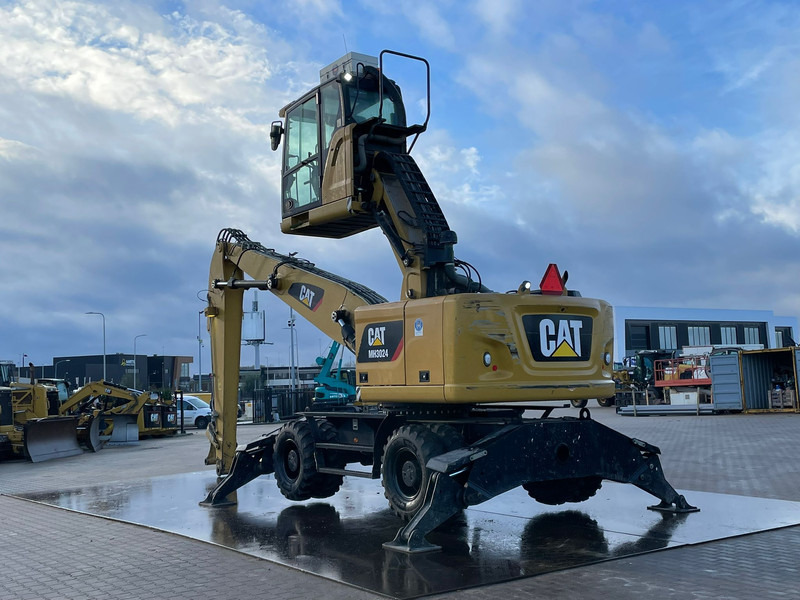 Caterpillar MH3024 - Pelle sur pneus: photos 3 Caterpillar MH3024 - Pelle sur pneus: photos 3