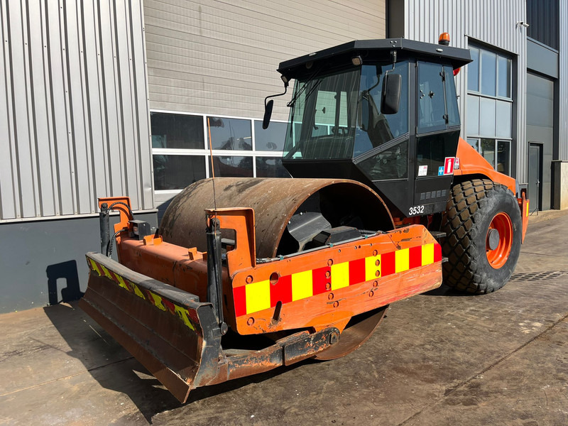 Dynapac CA302D - Compacteur: photos 2 Dynapac CA302D - Compacteur: photos 2