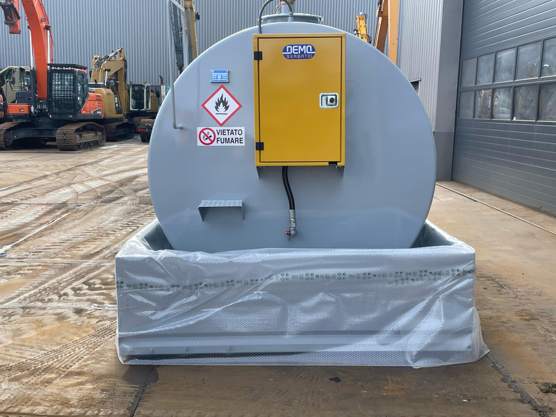 Emiliana Serbatoi TF9/50 9000Ltr - Cuve de stockage: photos 5 Emiliana Serbatoi TF9/50 9000Ltr - Cuve de stockage: photos 5