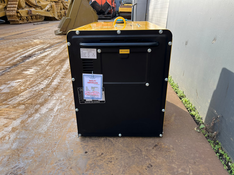 Giga power 8 KVA silent generator set - PLD8500SE - Groupe électrogène: photos 4 Giga power 8 KVA silent generator set - PLD8500SE - Groupe électrogène: photos 4