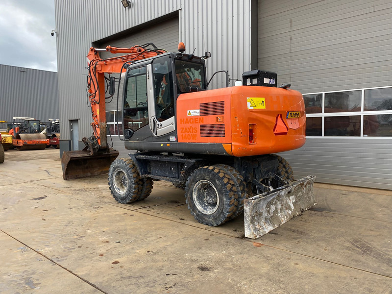 Hitachi ZX140W-3 - Pelle sur pneus: photos 3 Hitachi ZX140W-3 - Pelle sur pneus: photos 3