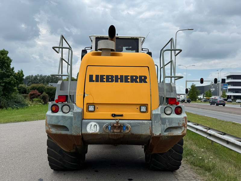 Liebherr L566 2plus2 - Chargeuse sur pneus: photos 4 Liebherr L566 2plus2 - Chargeuse sur pneus: photos 4