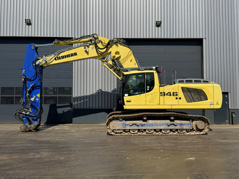 Liebherr R946 - Pelle: photos 1 Liebherr R946 - Pelle: photos 1