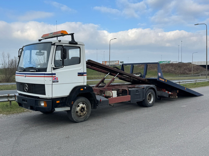 MERCEDESBENZ 814 Auto Car Transporter - Camion porte-voitures: photos 1 MERCEDESBENZ 814 Auto Car Transporter - Camion porte-voitures: photos 1