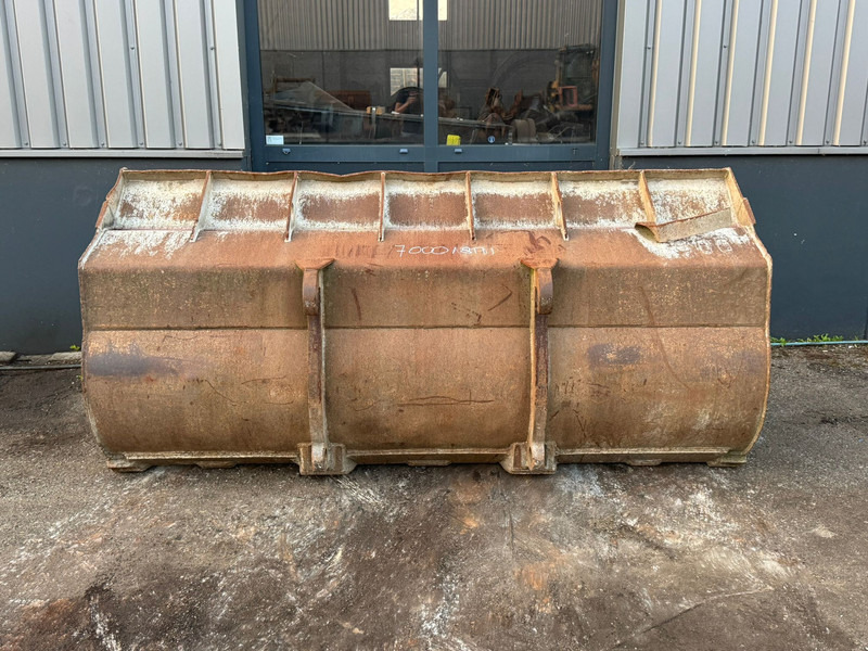 Onbekend WG-2450 Volvo small - Godet: photos 4 Onbekend WG-2450 Volvo small - Godet: photos 4