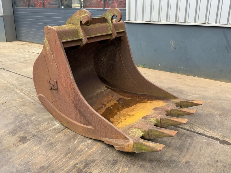 Verachtert Verachtert Bucket with teeth CW40 - Godet: photos 1 Verachtert Verachtert Bucket with teeth CW40 - Godet: photos 1