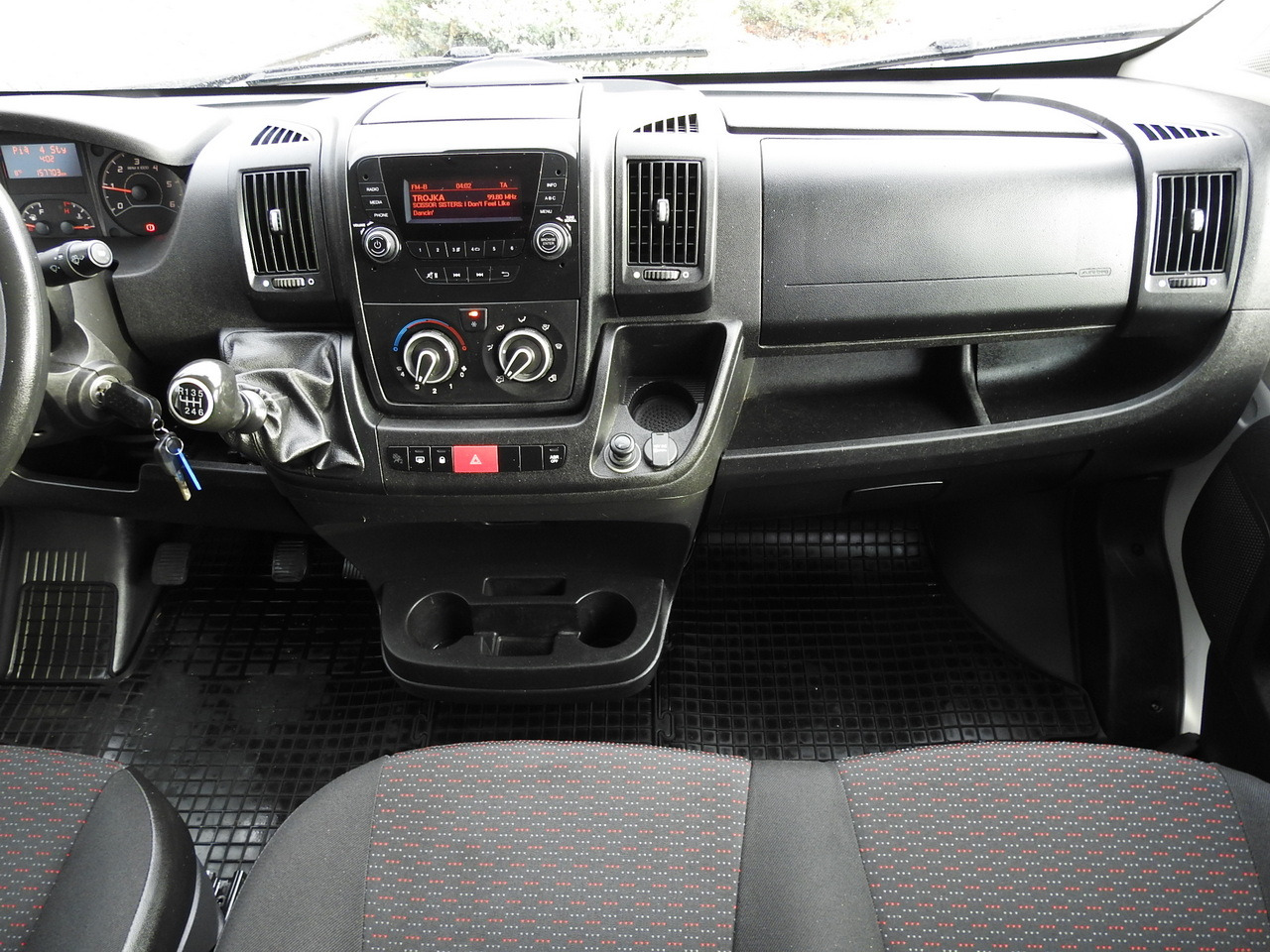 CITROEN JUMPER BOX DELIVERY VAN 6 SEATS AIR CONDITIONING  140HP en crédit-bail CITROEN JUMPER BOX DELIVERY VAN 6 SEATS AIR CONDITIONING  140HP: photos 28