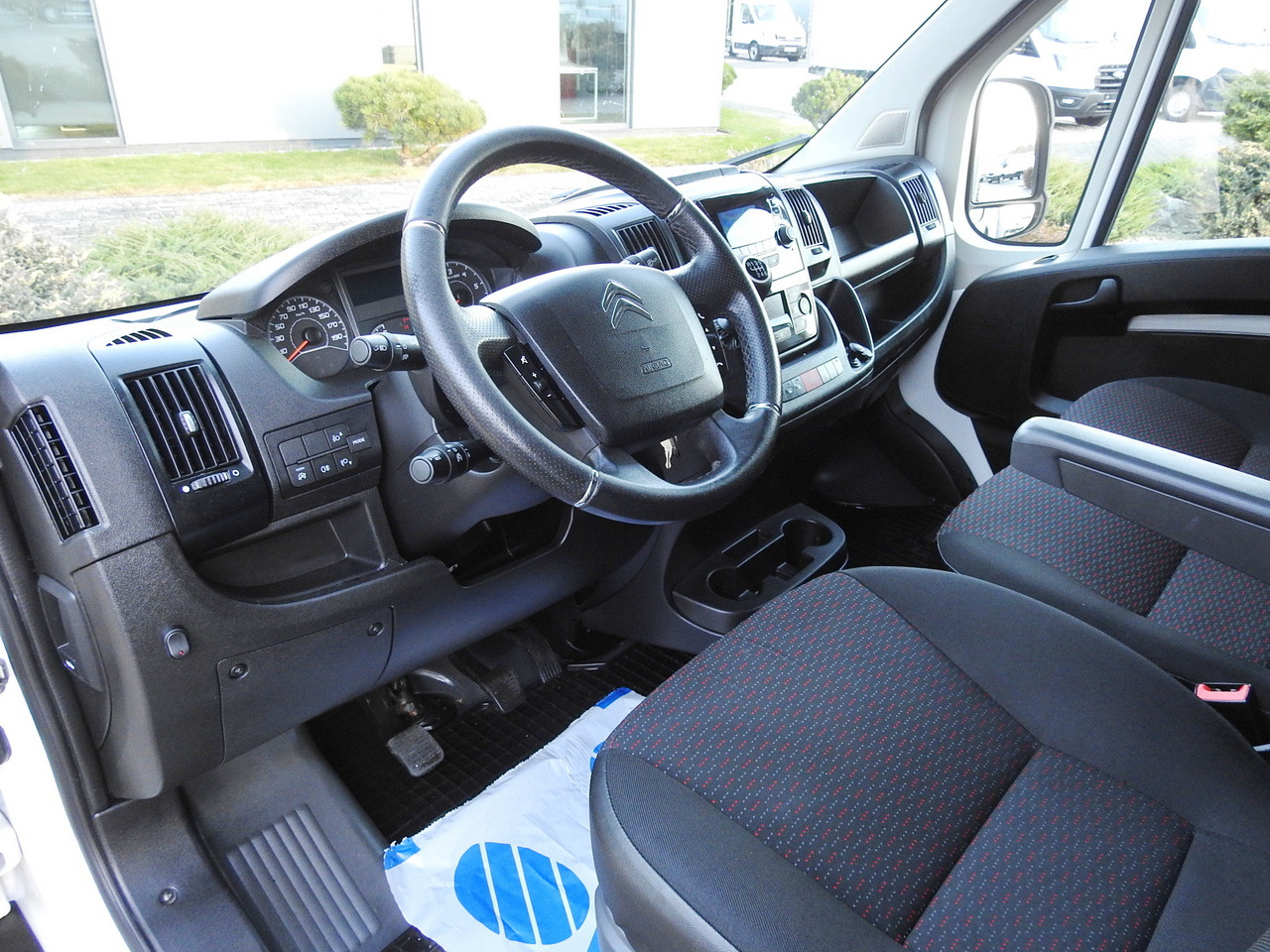 CITROEN JUMPER TARPAULIN 10 PALLETS CRUISE CONTROL AIR CONDITIONING LED LIGHTS PNEUMATICS 165HP - Utilitaire rideaux coulissants (PLSC): photos 2 CITROEN JUMPER TARPAULIN 10 PALLETS CRUISE CONTROL AIR CONDITIONING LED LIGHTS PNEUMATICS 165HP - Utilitaire rideaux coulissants (PLSC): photos 2