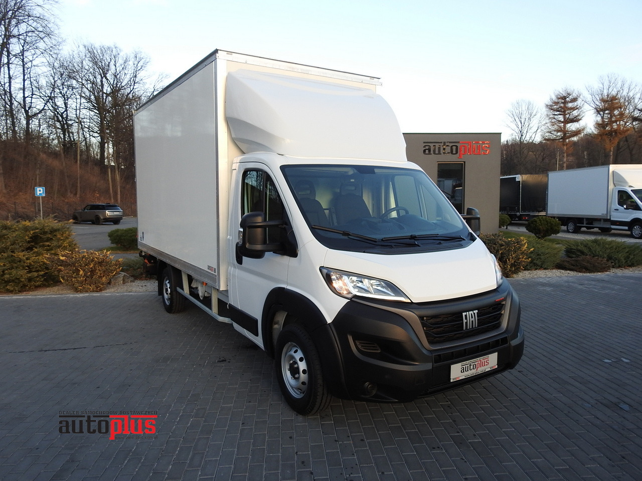 FIAT DUCATO  BOX LIFT 8 PALLETS CRUISE CONTROL AIR CONDITIONING  180HP - Utilitaire frigorifique: photos 1 FIAT DUCATO  BOX LIFT 8 PALLETS CRUISE CONTROL AIR CONDITIONING  180HP - Utilitaire frigorifique: photos 1