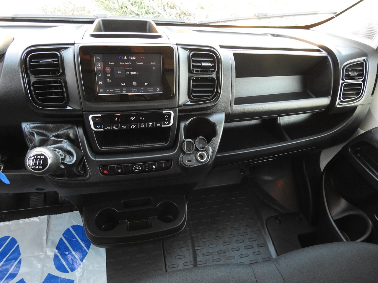 Fourgon grand volume FIAT DUCATO  BOX LIFT 8 PALLETS CRUISE CONTROL AIR CONDITIONING  180HP: photos 32