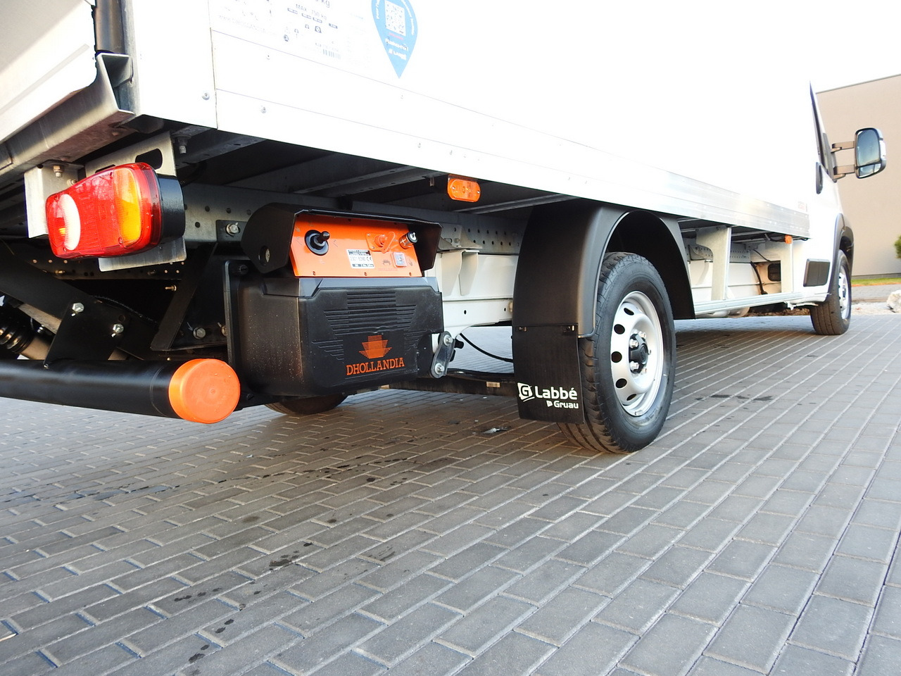 Fourgon grand volume FIAT DUCATO  BOX LIFT 8 PALLETS CRUISE CONTROL AIR CONDITIONING  180HP: photos 17