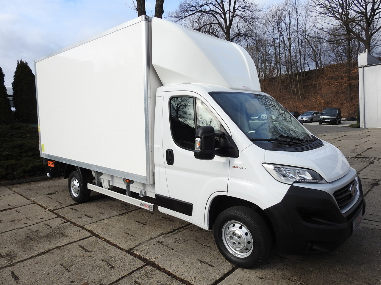 FIAT DUCATO BOX LIFT 8 PALLETS CRUISE CONTROL NAVIGATION AIR CONDITIONING LED LIGHTS 130HP - Fourgon grand volume: photos 4 FIAT DUCATO BOX LIFT 8 PALLETS CRUISE CONTROL NAVIGATION AIR CONDITIONING LED LIGHTS 130HP - Fourgon grand volume: photos 4