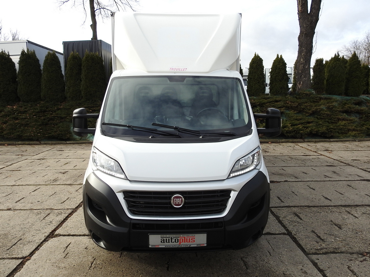 FIAT DUCATO BOX LIFT 8 PALLETS CRUISE CONTROL NAVIGATION AIR CONDITIONING LED LIGHTS 130HP - Fourgon grand volume: photos 5 FIAT DUCATO BOX LIFT 8 PALLETS CRUISE CONTROL NAVIGATION AIR CONDITIONING LED LIGHTS 130HP - Fourgon grand volume: photos 5