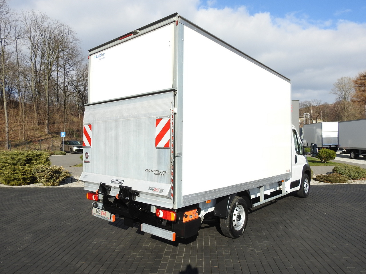 FIAT DUCATO  BOX LIFT 8 PALLETS CRUISE CONTROL NAVIGATION LED LIGHTS AIR CONDITIONING  130HP - Utilitaire frigorifique: photos 3 FIAT DUCATO  BOX LIFT 8 PALLETS CRUISE CONTROL NAVIGATION LED LIGHTS AIR CONDITIONING  130HP - Utilitaire frigorifique: photos 3
