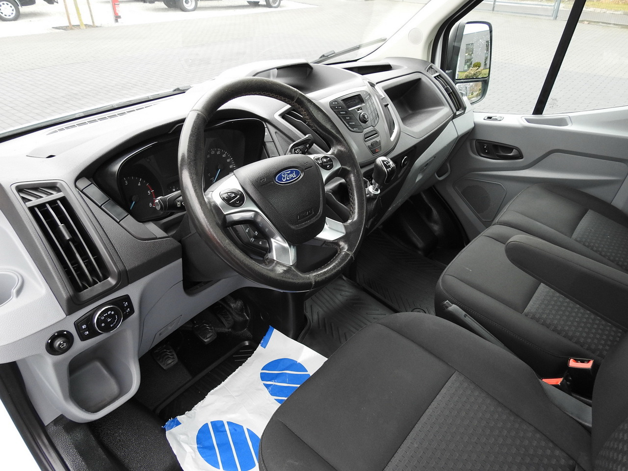 FORD TRANSIT TIPPER CRUISE CONTROL AIR CONDITIONING TWIN WHEELS  170HP - Utilitaire benne: photos 2 FORD TRANSIT TIPPER CRUISE CONTROL AIR CONDITIONING TWIN WHEELS  170HP - Utilitaire benne: photos 2