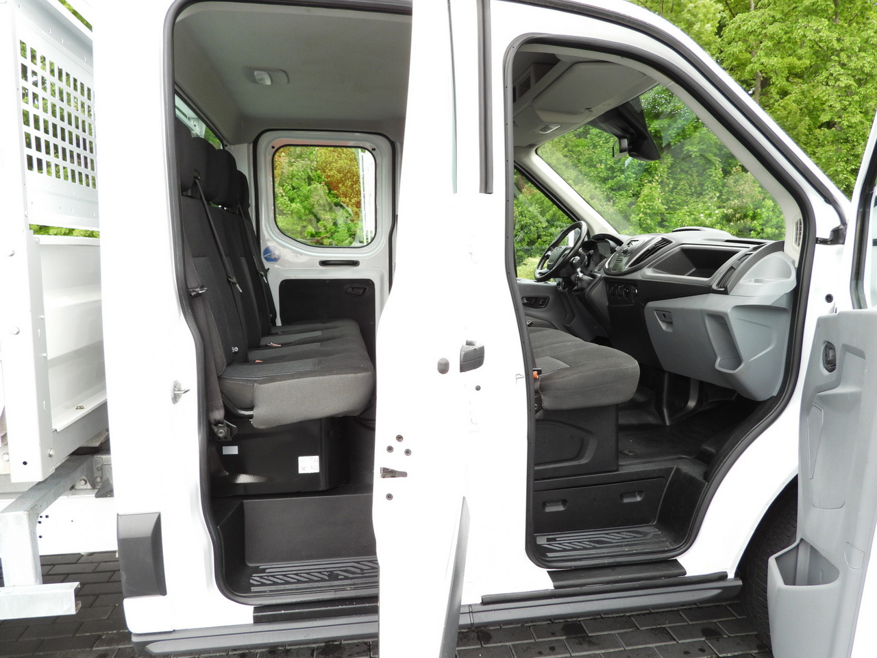 Utilitaire benne FORD TRANSIT TIPPER DOUBLE CABIN DOKA 6 SEATS CRUISE CONTROL AIR CONDITIONING TWIN WHEELS  170HP: photos 42