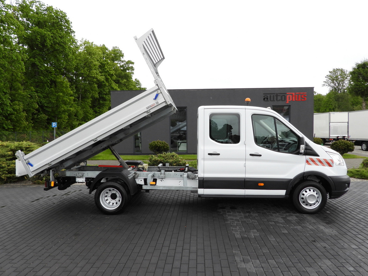 Utilitaire benne FORD TRANSIT TIPPER DOUBLE CABIN DOKA 6 SEATS CRUISE CONTROL AIR CONDITIONING TWIN WHEELS  170HP: photos 7