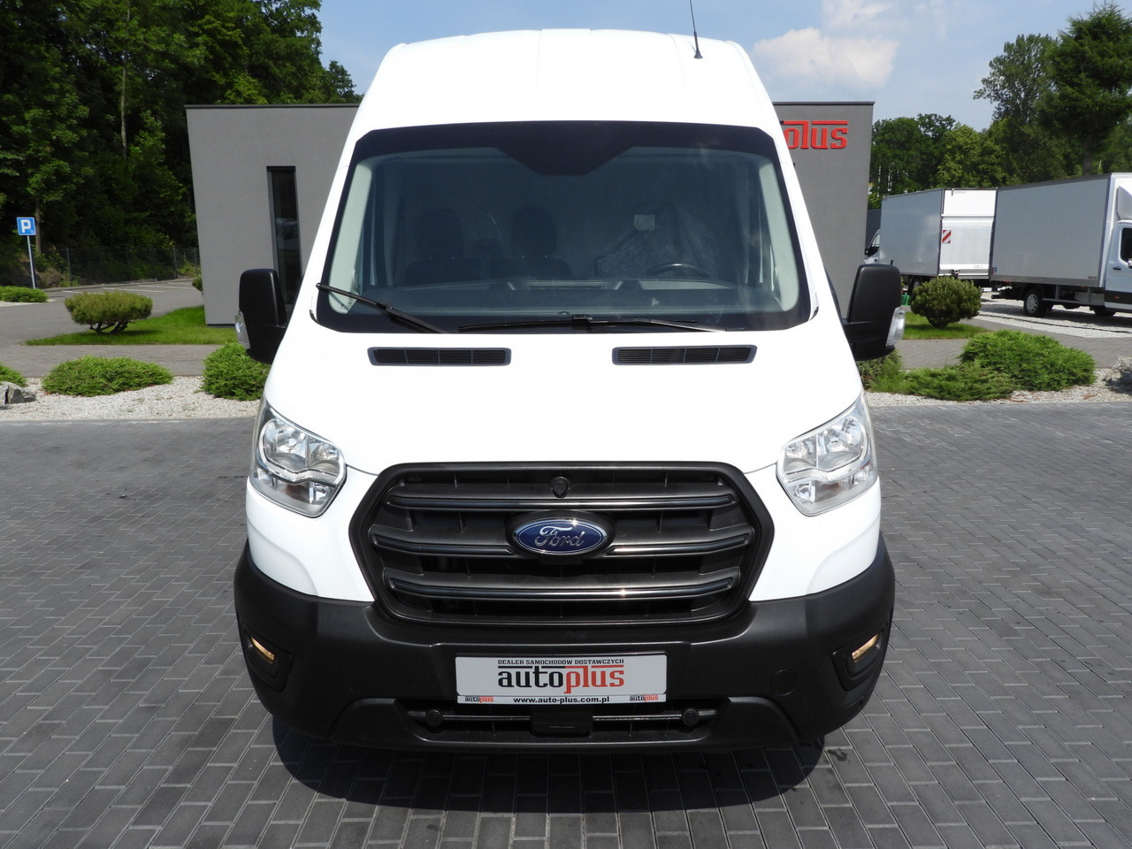FORD TRANSIT VAN CRUISE CONTROL LED LIGHTS AIR CONDITIONING 130HP - Fourgon utilitaire: photos 5 FORD TRANSIT VAN CRUISE CONTROL LED LIGHTS AIR CONDITIONING 130HP - Fourgon utilitaire: photos 5