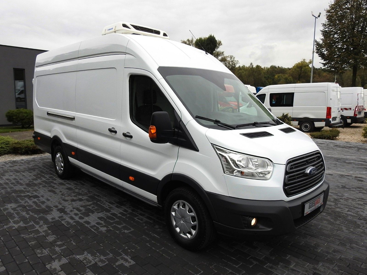 Ford TRANSIT KÜHLKASTENWAGEN 0*C HEIZFUNKTION Ford TRANSIT KÜHLKASTENWAGEN 0*C HEIZFUNKTION - Utilitaire frigorifique: photos 4 Ford TRANSIT KÜHLKASTENWAGEN 0*C HEIZFUNKTION Ford TRANSIT KÜHLKASTENWAGEN 0*C HEIZFUNKTION - Utilitaire frigorifique: photos 4