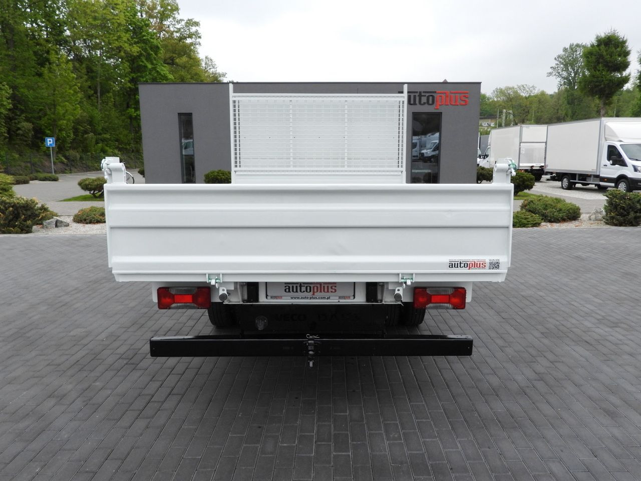 Utilitaire benne IVECO DAILY 35C14 TIPPER CRUISE CONTROL TWIN WHEELS  140HP: photos 10 Utilitaire benne IVECO DAILY 35C14 TIPPER CRUISE CONTROL TWIN WHEELS  140HP: photos 10