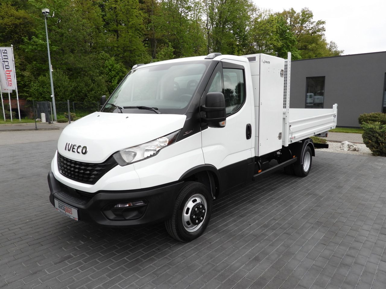 Utilitaire benne IVECO DAILY 35C14 TIPPER CRUISE CONTROL TWIN WHEELS  140HP: photos 6 Utilitaire benne IVECO DAILY 35C14 TIPPER CRUISE CONTROL TWIN WHEELS  140HP: photos 6