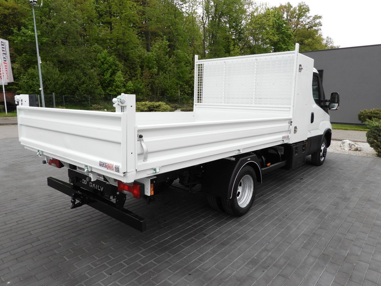 Utilitaire benne IVECO DAILY 35C14 TIPPER CRUISE CONTROL TWIN WHEELS  140HP: photos 13 Utilitaire benne IVECO DAILY 35C14 TIPPER CRUISE CONTROL TWIN WHEELS  140HP: photos 13