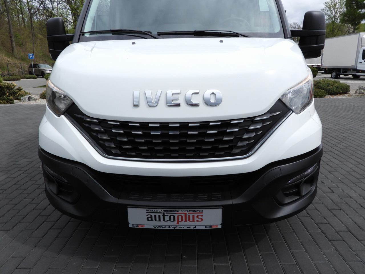 Utilitaire frigorifique IVECO DAILY 35S14 REFRIGERATOR VAN 0*C POWER SUPPLY 230V CRUISE CONTROL AUTOMATIC TRANSMISSION HI-MATIC AIR CONDITIONING  140HP: photos 21