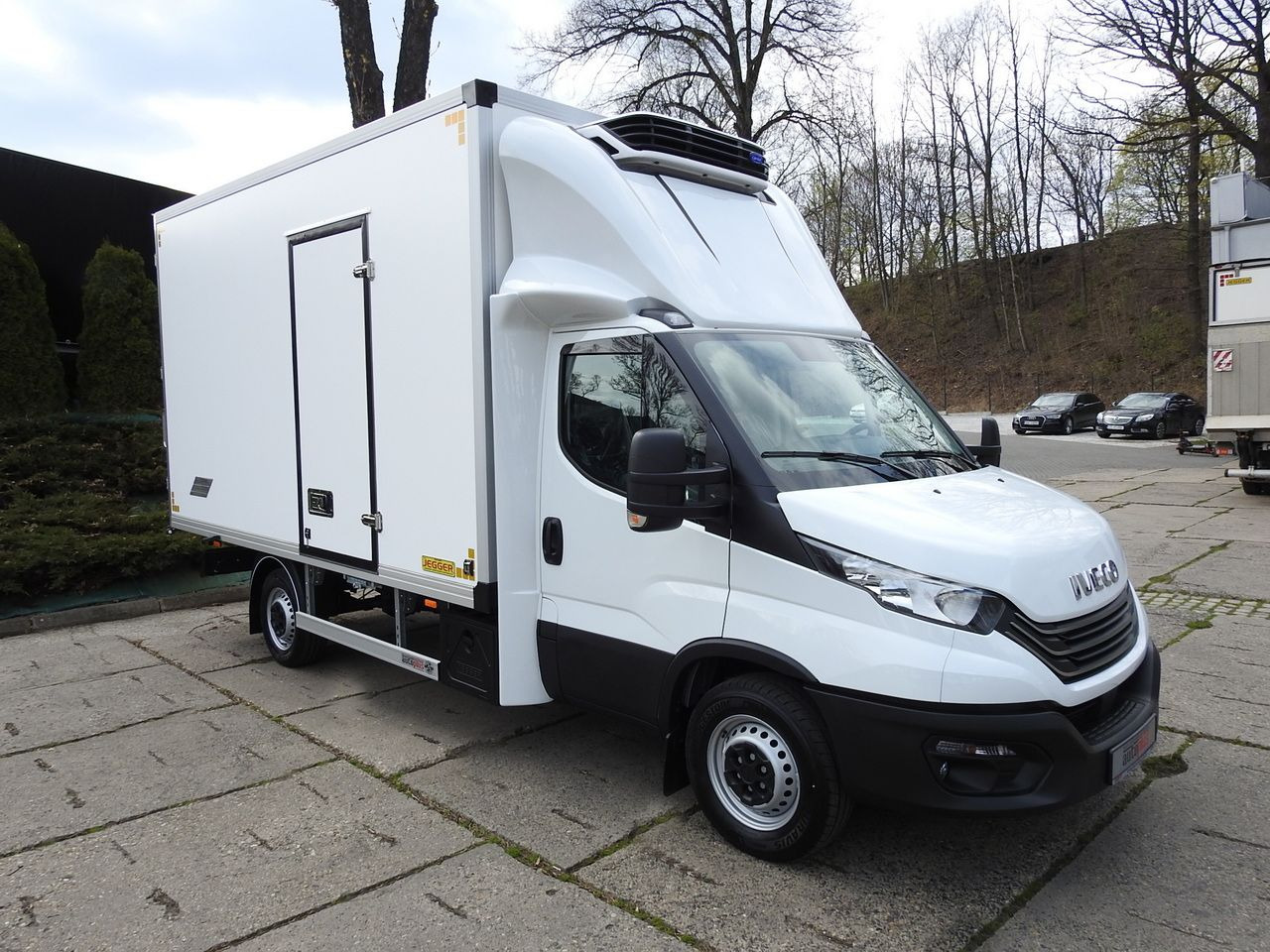 IVECO DAILY 35S16 NEW REGRIGERATOR BOX -10*C 8 PALLETS HEATING FUNCTION POWER SUPPLY 230V CRUISE CONTROL AIR CONDITIONING 160HP - Utilitaire frigorifique: photos 4 IVECO DAILY 35S16 NEW REGRIGERATOR BOX -10*C 8 PALLETS HEATING FUNCTION POWER SUPPLY 230V CRUISE CONTROL AIR CONDITIONING 160HP - Utilitaire frigorifique: photos 4