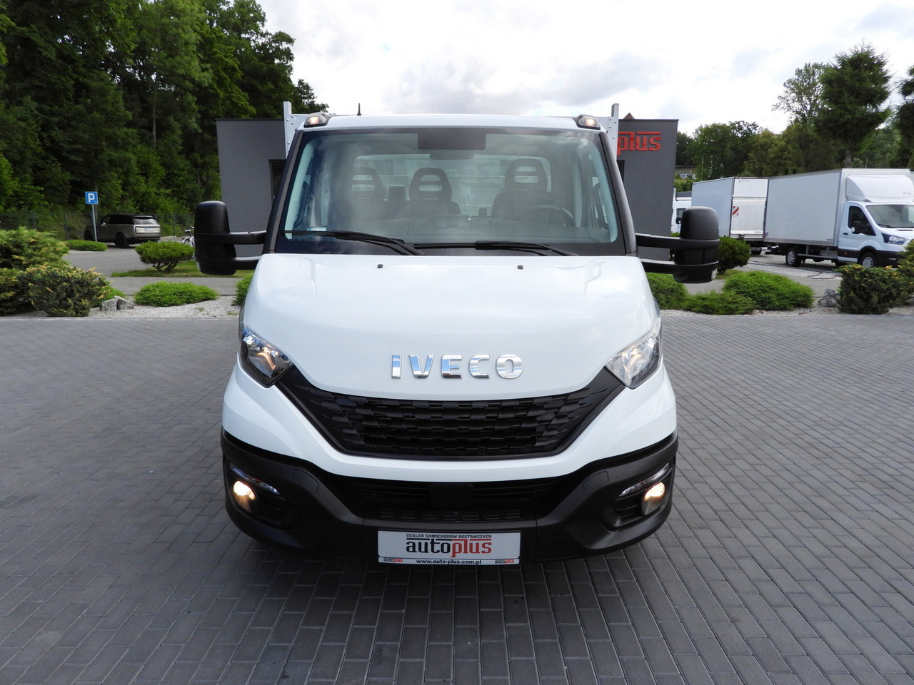 IVECO DAILY 35S16 STAKE BODY 10 PALLETS CRUISE CONTROL AIR CONDITIONING  160HP - Utilitaire plateau: photos 5 IVECO DAILY 35S16 STAKE BODY 10 PALLETS CRUISE CONTROL AIR CONDITIONING  160HP - Utilitaire plateau: photos 5