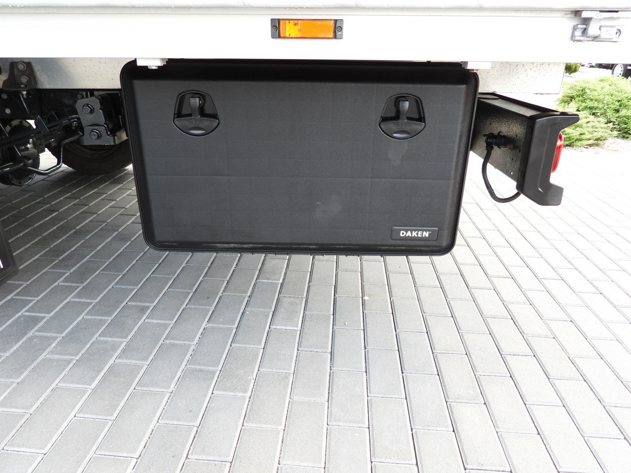 Utilitaire rideaux coulissants (PLSC) IVECO DAILY 35S18 TARPAULIN 10 PALLETS CRUISE CONTROL LED LIGHTS AIR CONDITIONING  180HP: photos 24