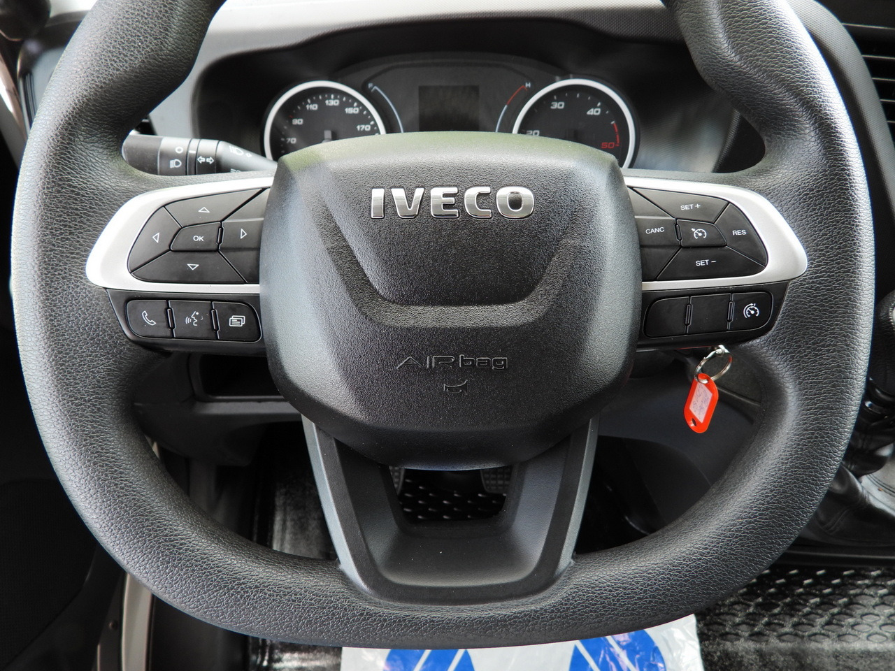 Utilitaire rideaux coulissants (PLSC) IVECO DAILY 35S18 TARPAULIN 10 PALLETS CRUISE CONTROL LED LIGHTS AIR CONDITIONING  180HP: photos 31