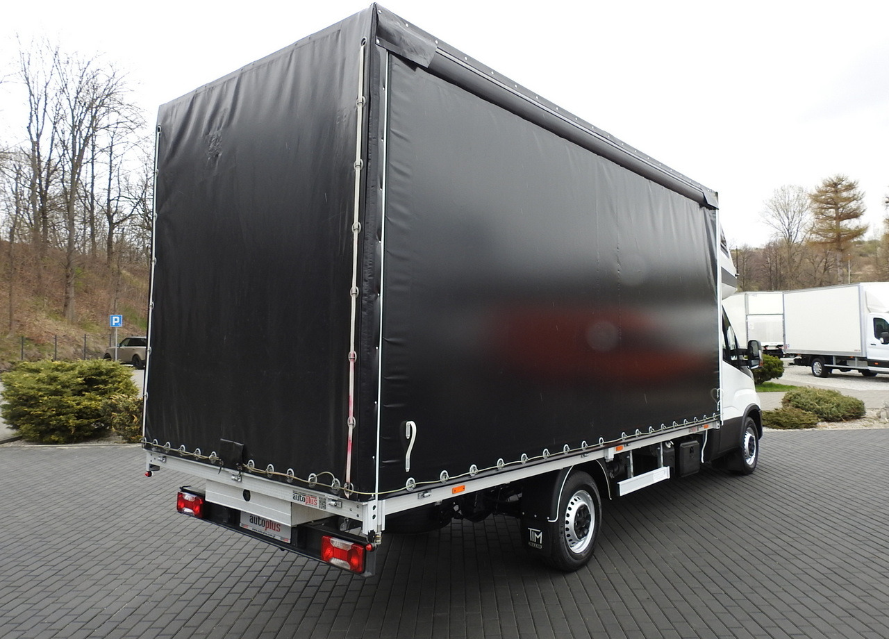 IVECO DAILY 35S18 TARPAULIN 10 PALLETS WEBASTO CRUISE CONTROL AIR CONDITIONING 180HP - Utilitaire rideaux coulissants (PLSC): photos 3 IVECO DAILY 35S18 TARPAULIN 10 PALLETS WEBASTO CRUISE CONTROL AIR CONDITIONING 180HP - Utilitaire rideaux coulissants (PLSC): photos 3