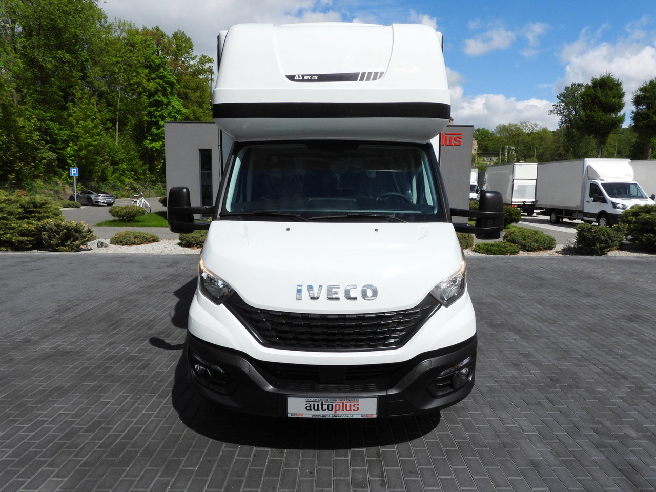 IVECO DAILY 35S18 TARPAULIN 10 PALLETS WEBASTO CRUISE CONTROL AIR CONDITIONING 180HP - Utilitaire rideaux coulissants (PLSC): photos 5 IVECO DAILY 35S18 TARPAULIN 10 PALLETS WEBASTO CRUISE CONTROL AIR CONDITIONING 180HP - Utilitaire rideaux coulissants (PLSC): photos 5