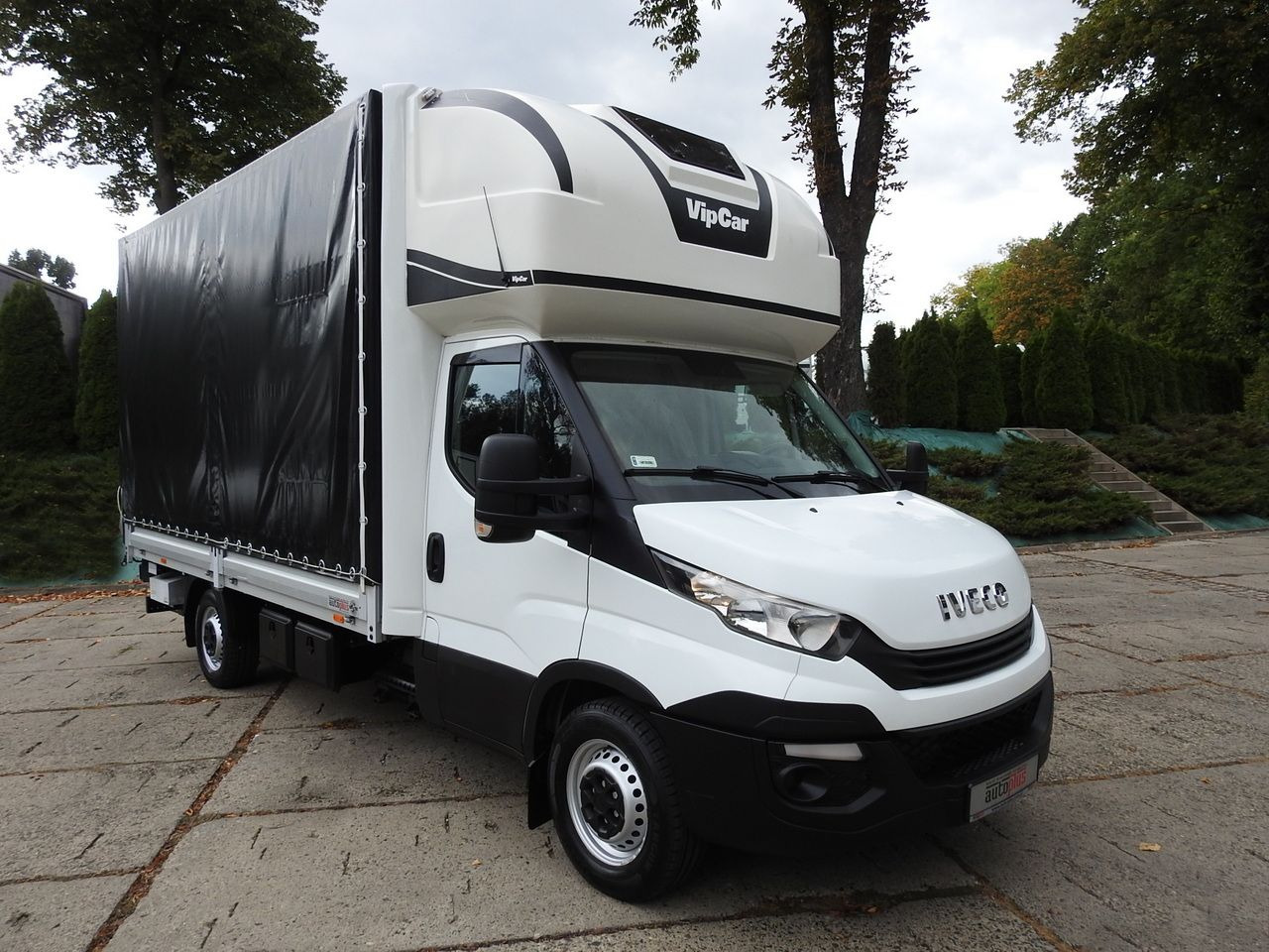 IVECO DAILY 35S18 TARPAULIN LIFT 8 PALLETS CRUISE CONTROL AIR CONDITIONING 180HP en crédit-bail IVECO DAILY 35S18 TARPAULIN LIFT 8 PALLETS CRUISE CONTROL AIR CONDITIONING 180HP: photos 20 IVECO DAILY 35S18 TARPAULIN LIFT 8 PALLETS CRUISE CONTROL AIR CONDITIONING 180HP en crédit-bail IVECO DAILY 35S18 TARPAULIN LIFT 8 PALLETS CRUISE CONTROL AIR CONDITIONING 180HP: photos 20