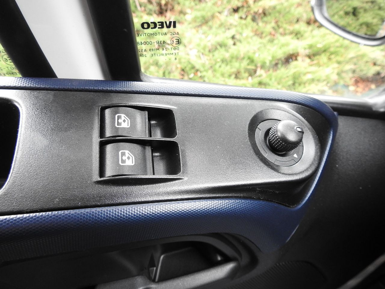 IVECO DAILY 35S18 TARPAULIN LIFT 8 PALLETS CRUISE CONTROL AIR CONDITIONING 180HP en crédit-bail IVECO DAILY 35S18 TARPAULIN LIFT 8 PALLETS CRUISE CONTROL AIR CONDITIONING 180HP: photos 31 IVECO DAILY 35S18 TARPAULIN LIFT 8 PALLETS CRUISE CONTROL AIR CONDITIONING 180HP en crédit-bail IVECO DAILY 35S18 TARPAULIN LIFT 8 PALLETS CRUISE CONTROL AIR CONDITIONING 180HP: photos 31