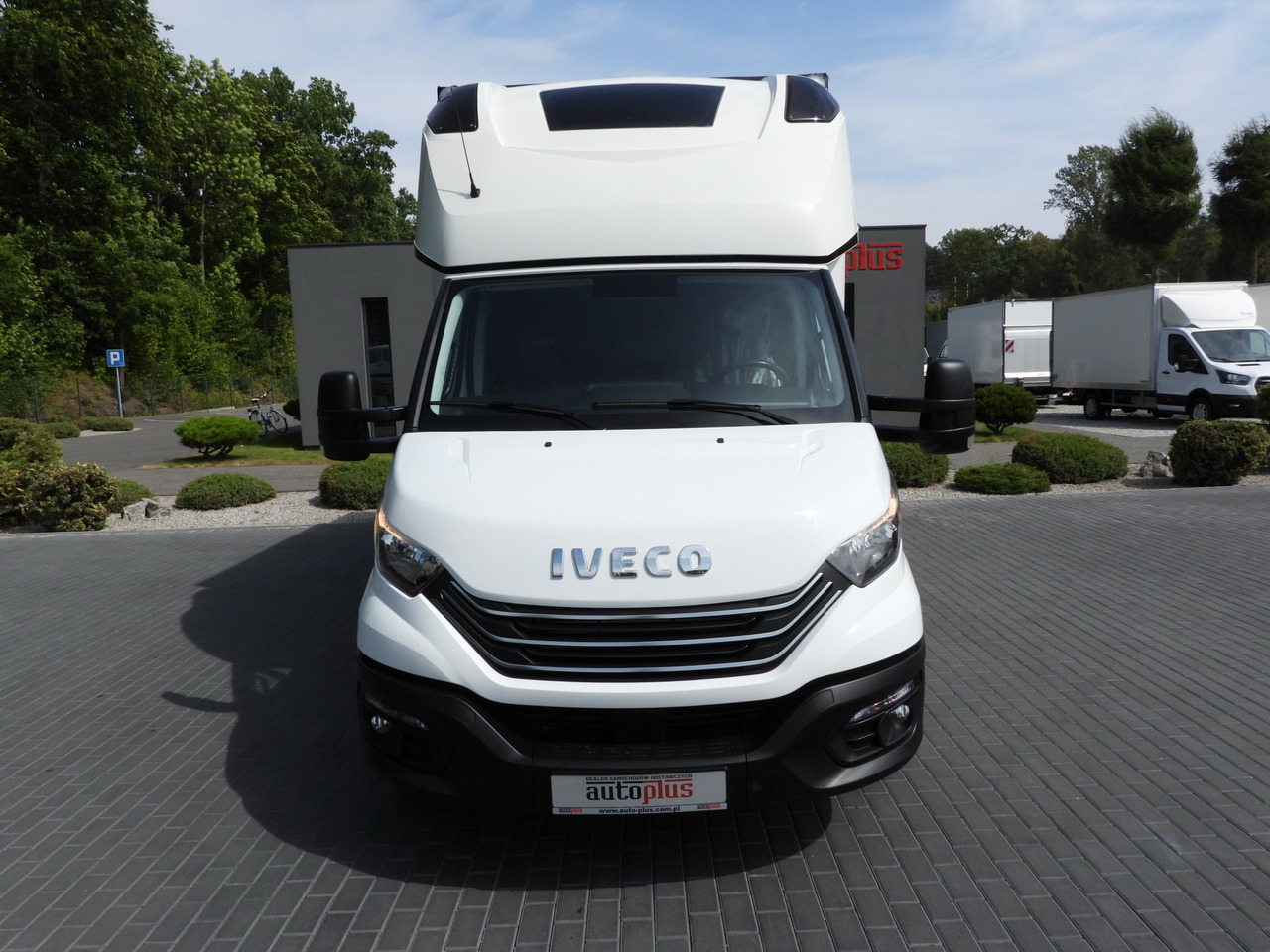 IVECO DAILY 35S18 TARPAULIN LIFT 8 PALLETS CRUISE CONTROL AIR CONDITIONING 180HP - Utilitaire rideaux coulissants (PLSC): photos 5 IVECO DAILY 35S18 TARPAULIN LIFT 8 PALLETS CRUISE CONTROL AIR CONDITIONING 180HP - Utilitaire rideaux coulissants (PLSC): photos 5
