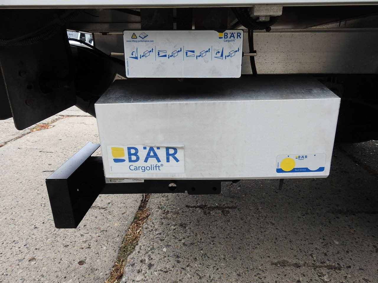 IVECO DAILY 35S18 TARPAULIN LIFT 8 PALLETS CRUISE CONTROL AIR CONDITIONING 180HP en crédit-bail IVECO DAILY 35S18 TARPAULIN LIFT 8 PALLETS CRUISE CONTROL AIR CONDITIONING 180HP: photos 22 IVECO DAILY 35S18 TARPAULIN LIFT 8 PALLETS CRUISE CONTROL AIR CONDITIONING 180HP en crédit-bail IVECO DAILY 35S18 TARPAULIN LIFT 8 PALLETS CRUISE CONTROL AIR CONDITIONING 180HP: photos 22