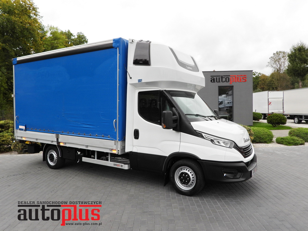 IVECO DAILY 35S18 TARPAULIN LIFT 8 PALLETS WEBASTO CRUISE CONTROL LED LIGHTS AIR CONDITIONING 180HP - Utilitaire rideaux coulissants (PLSC): photos 1 IVECO DAILY 35S18 TARPAULIN LIFT 8 PALLETS WEBASTO CRUISE CONTROL LED LIGHTS AIR CONDITIONING 180HP - Utilitaire rideaux coulissants (PLSC): photos 1