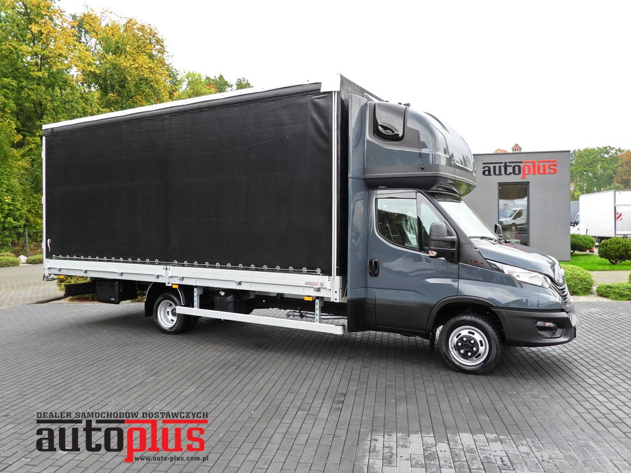 IVECO DAILY 50C18 TARPAULIN 14 PALLETS WEBASTO CRUISE CONTROL PNEUMATICS TWIN WHEELS AIR CONDITIONING 180HP - Utilitaire rideaux coulissants (PLSC): photos 1 IVECO DAILY 50C18 TARPAULIN 14 PALLETS WEBASTO CRUISE CONTROL PNEUMATICS TWIN WHEELS AIR CONDITIONING 180HP - Utilitaire rideaux coulissants (PLSC): photos 1