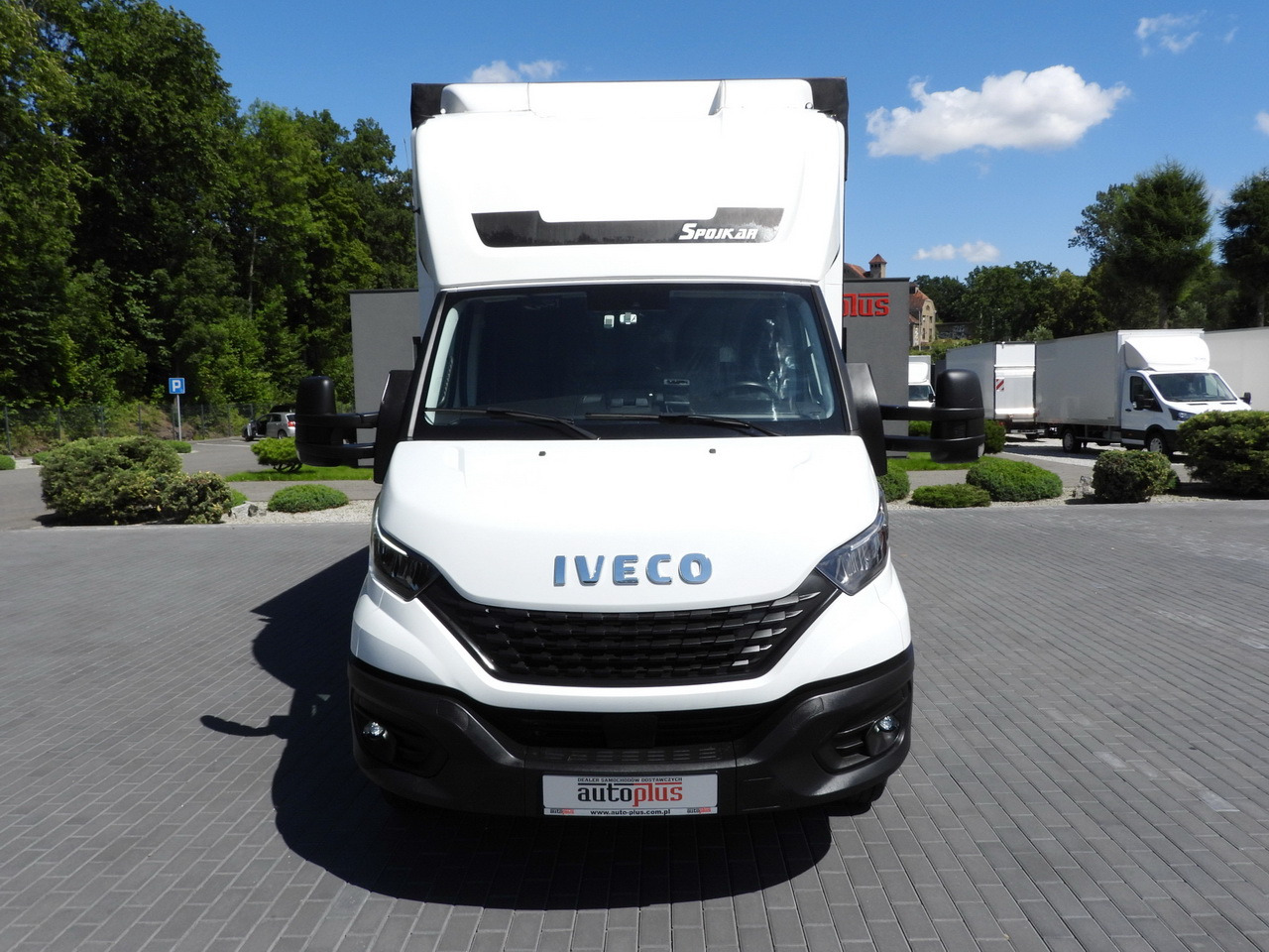 IVECO DAILY 70C18 TARPAULIN LIFT 14 PALLETS WEBASTO CRUISE CONTROL LED LIGHTS TWIN WHEELS AIR CONDITIONING 180HP - Utilitaire rideaux coulissants (PLSC): photos 5 IVECO DAILY 70C18 TARPAULIN LIFT 14 PALLETS WEBASTO CRUISE CONTROL LED LIGHTS TWIN WHEELS AIR CONDITIONING 180HP - Utilitaire rideaux coulissants (PLSC): photos 5