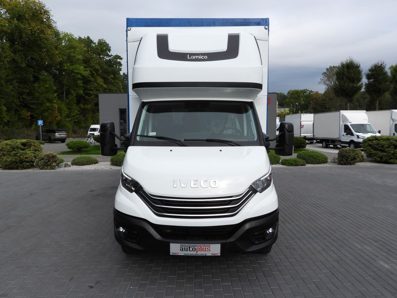 IVECO DAILY 72C18 TARPAULIN LIFT 14 PALLETS WEBASTO CRUISE CONTROL LED LIGHTS TWIN WHEELS AIR CONDITIONING 180HP - Utilitaire rideaux coulissants (PLSC): photos 5 IVECO DAILY 72C18 TARPAULIN LIFT 14 PALLETS WEBASTO CRUISE CONTROL LED LIGHTS TWIN WHEELS AIR CONDITIONING 180HP - Utilitaire rideaux coulissants (PLSC): photos 5