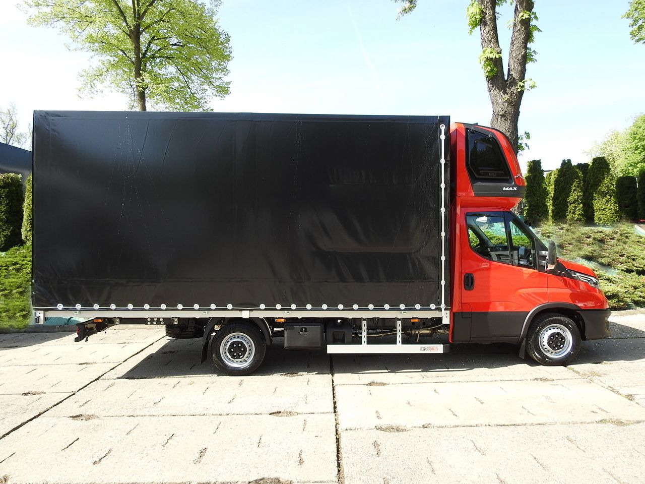 Utilitaire rideaux coulissants (PLSC) neuf IVECO DAILY NEW TARPAULIN 10 PALLETS WEBASTO CRUISE CONTROL NAVIGATION AIR CONDITIONING LED LIGHTS  180HP: photos 7 Utilitaire rideaux coulissants (PLSC) neuf IVECO DAILY NEW TARPAULIN 10 PALLETS WEBASTO CRUISE CONTROL NAVIGATION AIR CONDITIONING LED LIGHTS  180HP: photos 7