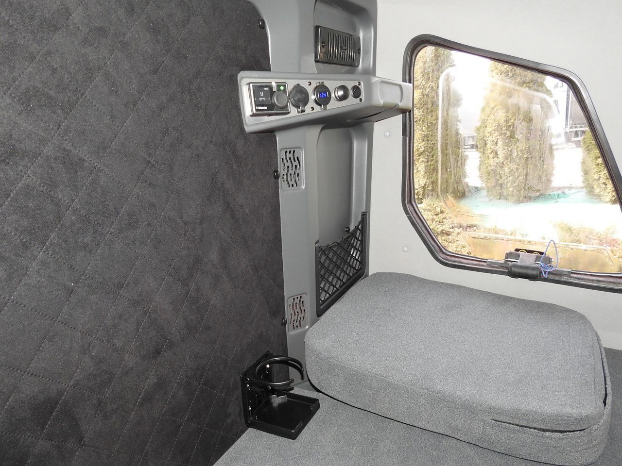 Utilitaire rideaux coulissants (PLSC) neuf IVECO DAILY NEW TARPAULIN 10 PALLETS WEBASTO CRUISE CONTROL NAVIGATION AIR CONDITIONING LED LIGHTS  180HP: photos 48 Utilitaire rideaux coulissants (PLSC) neuf IVECO DAILY NEW TARPAULIN 10 PALLETS WEBASTO CRUISE CONTROL NAVIGATION AIR CONDITIONING LED LIGHTS  180HP: photos 48