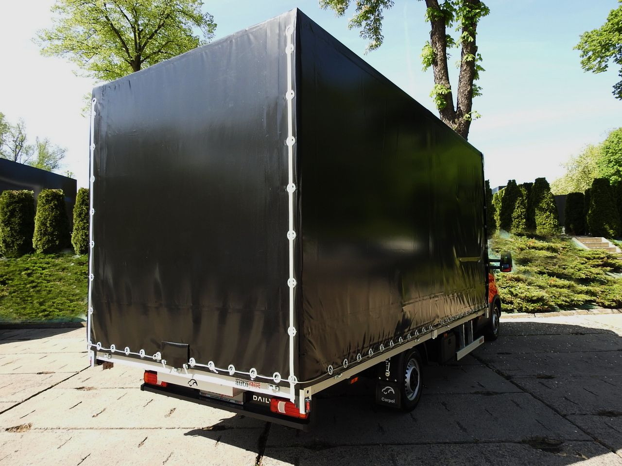 IVECO DAILY NEW TARPAULIN 10 PALLETS WEBASTO CRUISE CONTROL NAVIGATION AIR CONDITIONING LED LIGHTS 180HP - Utilitaire rideaux coulissants (PLSC): photos 3 IVECO DAILY NEW TARPAULIN 10 PALLETS WEBASTO CRUISE CONTROL NAVIGATION AIR CONDITIONING LED LIGHTS 180HP - Utilitaire rideaux coulissants (PLSC): photos 3