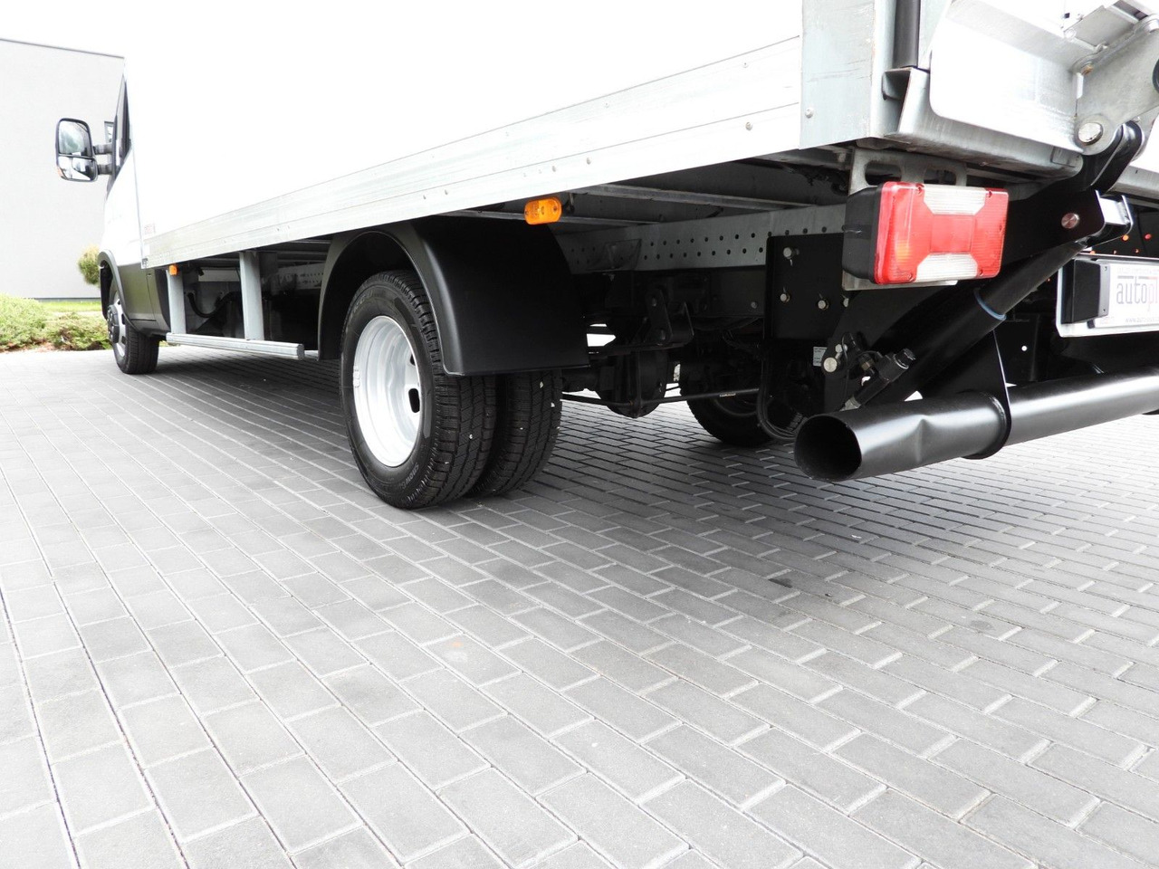 Fourgon grand volume Iveco DAILY 35C16 KOFFER AUFZUG 8 PALETTEN TEMPOMAT Iveco DAILY 35C16 KOFFER AUFZUG 8 PALETTEN TEMPOMAT: photos 15