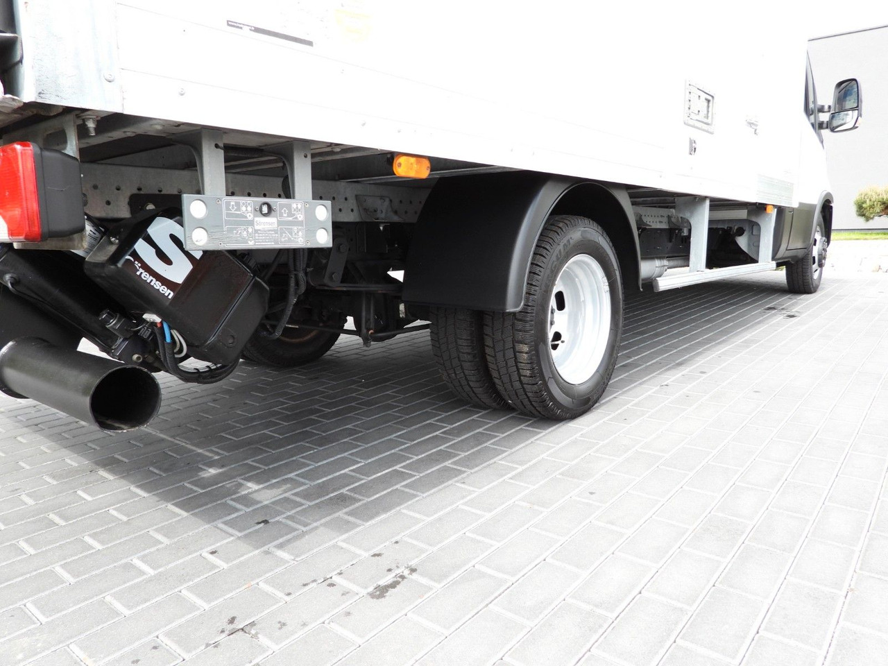 Fourgon grand volume Iveco DAILY 35C16 KOFFER AUFZUG 8 PALETTEN TEMPOMAT Iveco DAILY 35C16 KOFFER AUFZUG 8 PALETTEN TEMPOMAT: photos 16