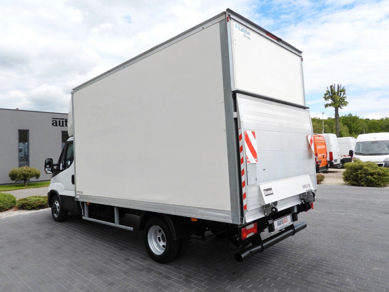 Fourgon grand volume Iveco DAILY 35C16 KOFFER AUFZUG 8 PALETTEN TEMPOMAT Iveco DAILY 35C16 KOFFER AUFZUG 8 PALETTEN TEMPOMAT: photos 10